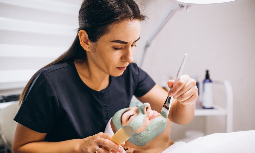 Why Skin Preparation Is the Secret Weapon of Professional Makeup Artists